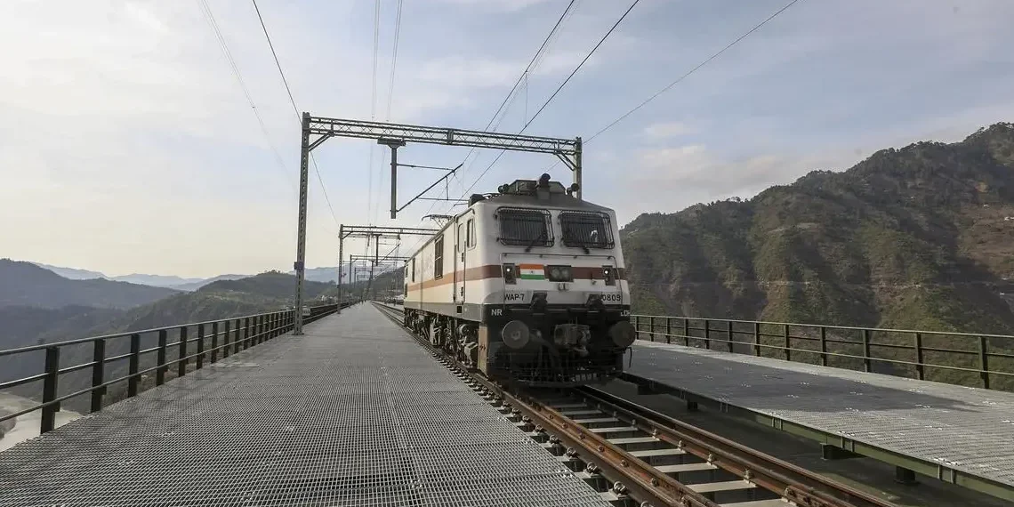 Railway push set to boost Kashmir cherry trade; 10,000 MT likely to be shipped this season