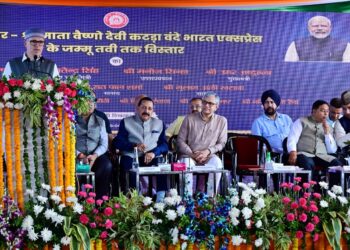 Vande Bharat connectivity between Jmu-Sgr big dev: CM Omar    