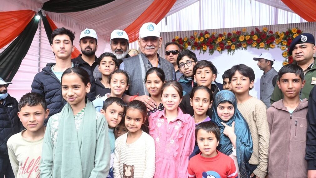 === Nasha Mukt J&K Abhiyan === Govt committed to reintegrate drug abuse victims into mainstream: LG Sinha