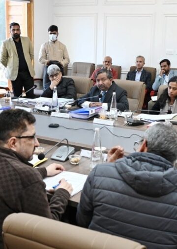 CM calls for upgradation of Gulmarg Gondola
