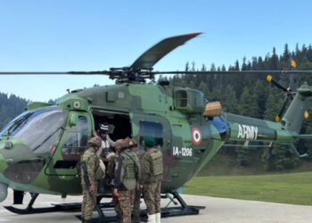Army, police, civil admin rescue 24 stranded tourists at Gulmarg