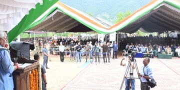 Modi Govt committed to all-round dev of border villages: LG Sinha