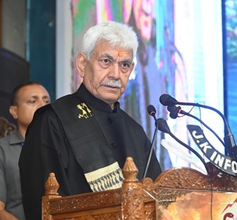 === Kashmir Literature Festival ===  We must erase every trace of colonial mindset: LG Sinha