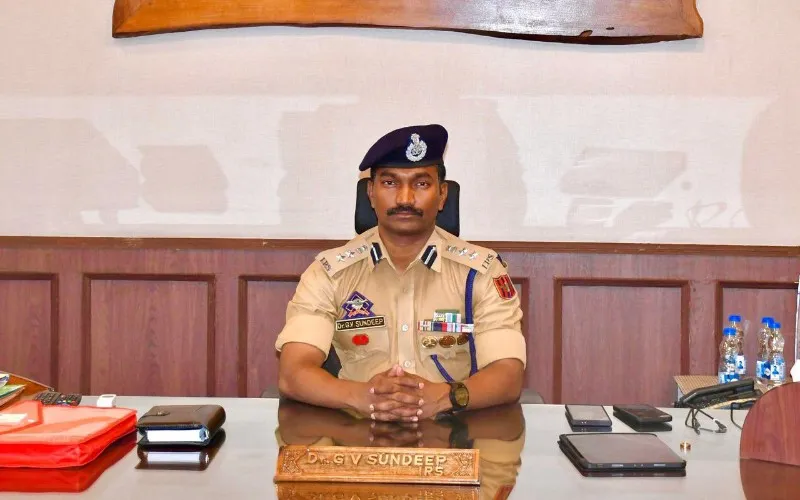 Stay off drugs, hit playgrounds & libraries: SSP Srinagar