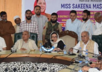 Adopt people-centric approach, ensure improved delivery of public services: Sakeena Itoo to Officers