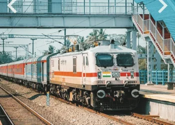 Northern Rly officials, fruit traders discuss roadmap to strengthen transportation from Kmr