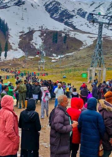 Pride, confidence mark tourists’ response in Kashmir