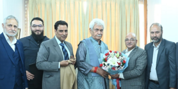 A delegation of Civil Society Forum Kashmir Health called on Lieutenant Governor Manoj Sinha on Monday. The members hailed the Nasha Mukt J&K campaign aimed at eradicating the drug menace from the Union Territory.