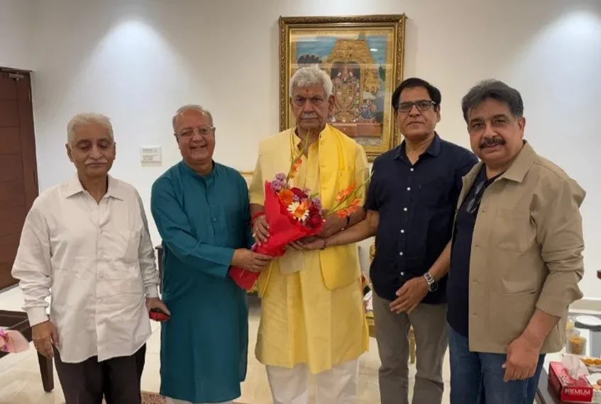 Delegations call on LG Sinha
