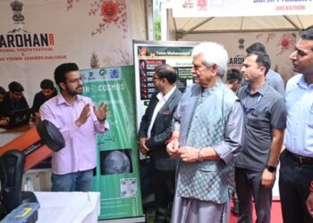 Youth must create their own paths: LG Sinha