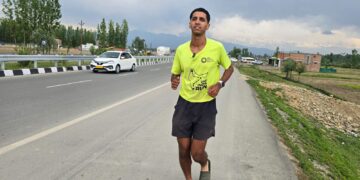 Kanyakumari to Kashmir: Australian physiotherapist on 5,000-km run mission against leprosy stigma