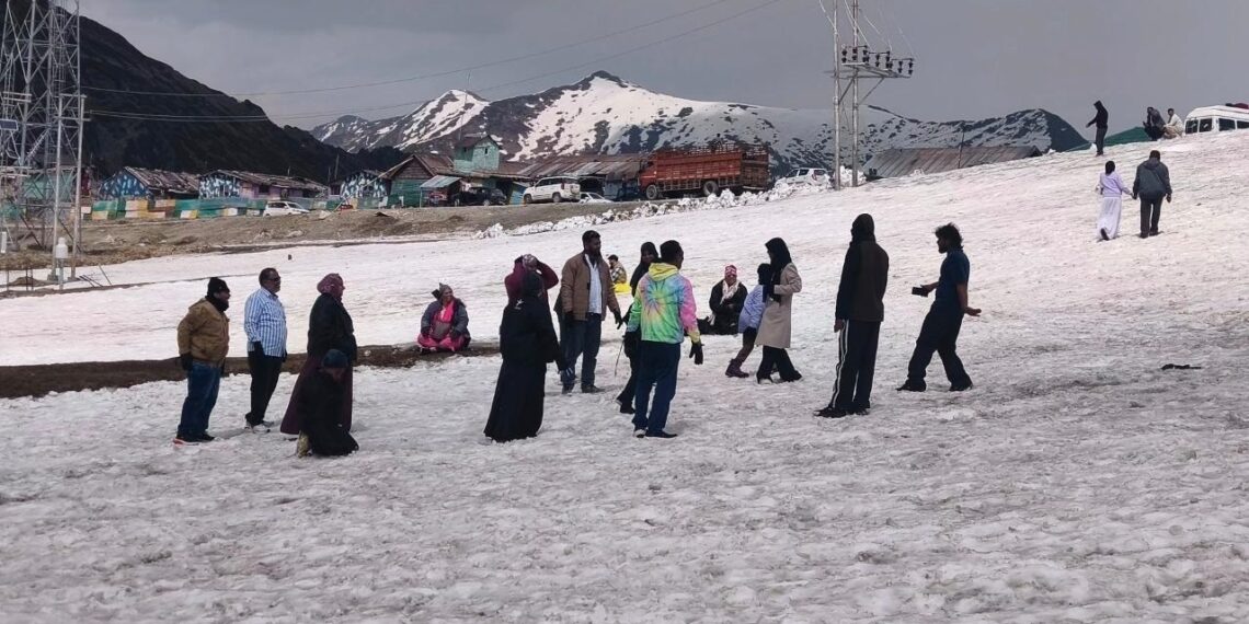 Heatwave drives tourists towards Kashmir’s cooler offbeat valleys