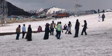Heatwave drives tourists towards Kashmir’s cooler offbeat valleys