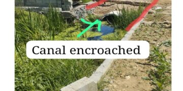 Pampore Irrigation Dept reclaims encroached canal in Nowgam