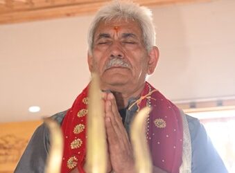 Somnath rose in splendor after every aggressor’s atrocity: LG Sinha