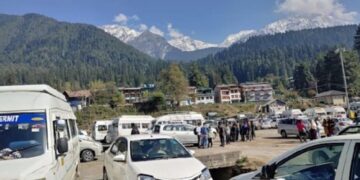 Odd even traffic plan rolled out for Gulmarg on pilot basis
