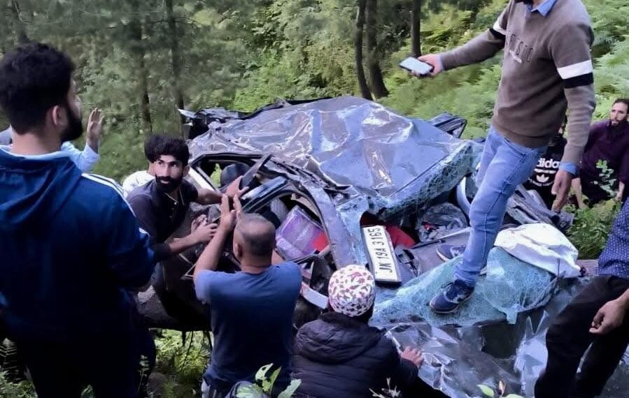 2 dead as car plunges into stream along Banihal-Neel road
