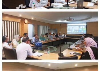 Director JKEDI chairs review meeting with DNOs, ROs, in-charge officers