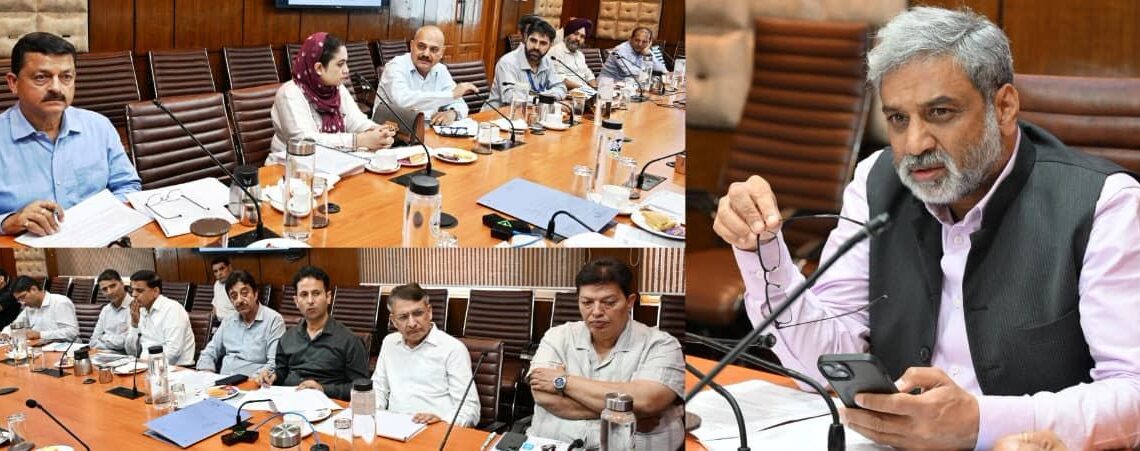 Shaleen Kabra chairs UT-Level Committee Meeting on Groundwater Resource Assessment