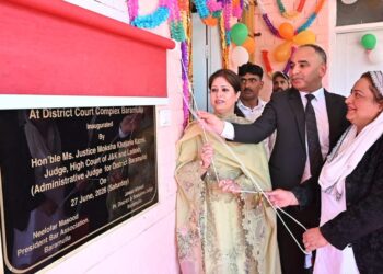 Justice Moksha Khujuria Kazmi visits Baramulla, Sopore Court Complexes