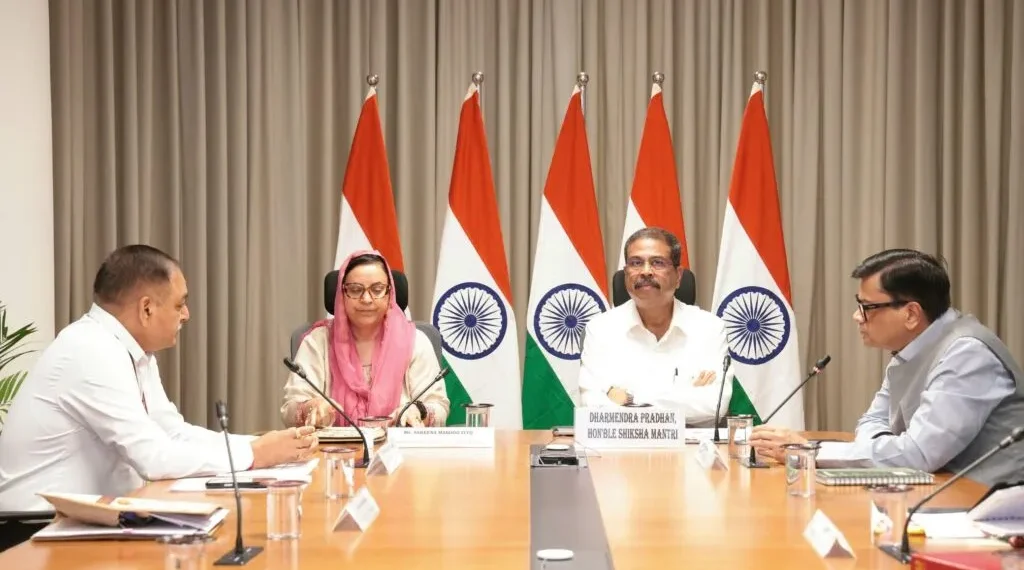 ‘Centre, J&K govt committed to expanding access to quality education’