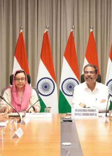 ‘Centre, J&K govt committed to expanding access to quality education’