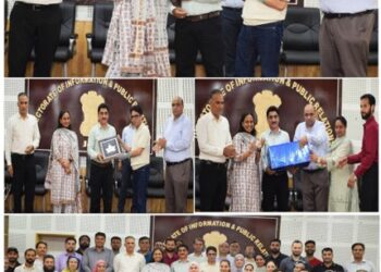 DIPR bids emotional farewell to Information Officer Syed Jeelani Qadri