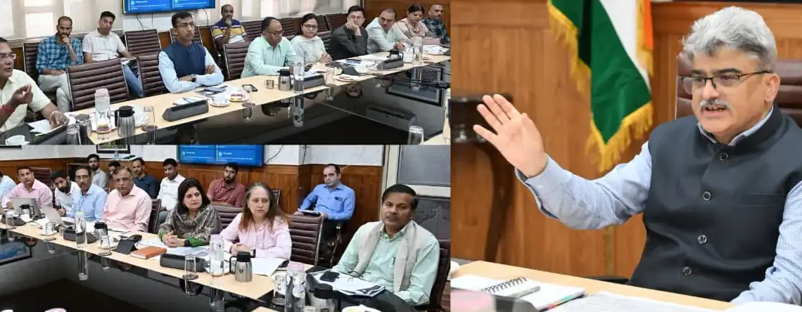 CS reviews impediments, steers measures to accelerate solarisation across J&K