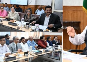 CS reviews progress of health sector reforms
