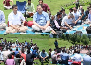 DC Shopian presides over block diwas at Methwani Behak, Sarbal  Devpora