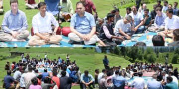 DC Shopian presides over block diwas at Methwani Behak, Sarbal  Devpora