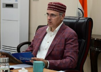 Focus on large-scale housing projects, improve parking facilities: CM Omar