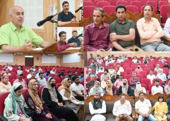 Khet Bachao Abhiyan : Agriculture Deptt organises awareness camp in Shopian