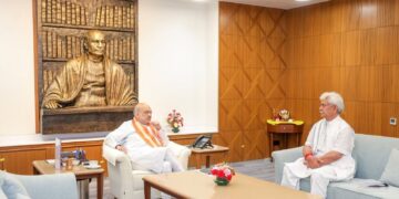 LG Sinha calls on Home Minister in New Delhi  