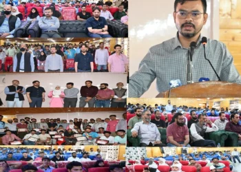 Campaign Against Drug Abuse : District Admin Kulgam felicitates winners of district-level competitions