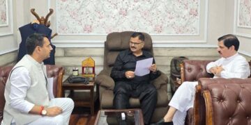 Govt committed to preservation of Kashmir’s houseboat heritage: Javed Rana