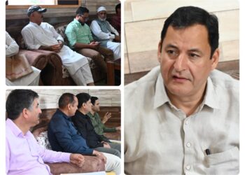 Javid Dar reviews functioning of Mandis, Kissan Ghars within, outside J&K