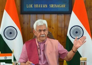 LG thanks Gadkari for restoration of vital bridges