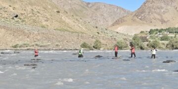 One dead, three missing in Drass accident