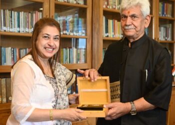 Satabdi Roy, Member of Parliament, Lok Sabha met the Lieutenant Governor Manoj Sinha at Lok Bhavan on Saturday