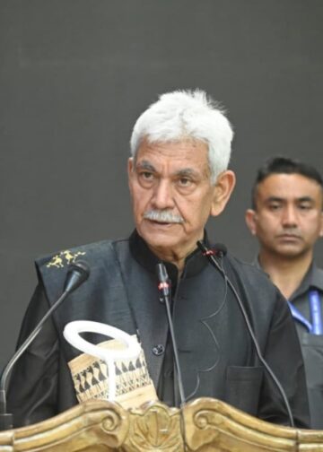 Amarnath Yatra showcases J&K’s spirit of unity, selfless service: LG Sinha