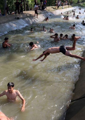 Srinagar sizzles at 35.3°C, records season’s highest temperature