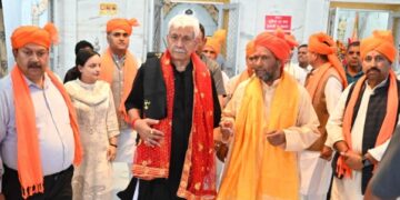 LG pays obeisance at Shri Gauri Shankar Mandir in Kishtwar
