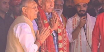 LG Sinha prays for peace, prosperity, well-being of all
