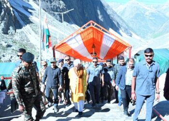 Every stakeholder devoted to ensuring memorable Amarnath Yatra: LG Sinha  