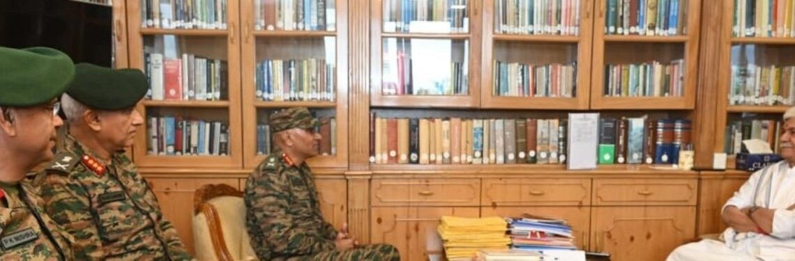 GOC-in-C Northern Command calls on LG Sinha