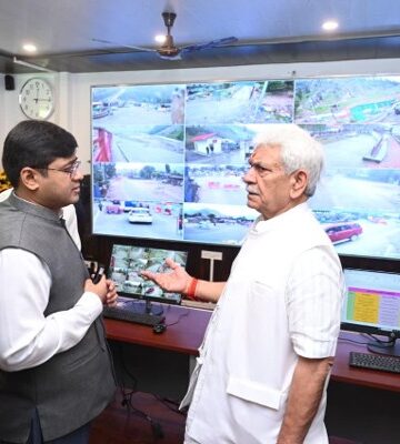 LG inaugurates Emergency Operations Centre, Amarnath Yatra Control Room