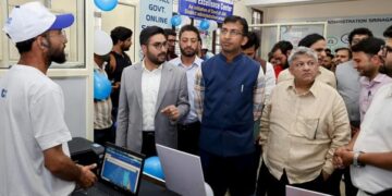 Div Com Kashmir inaugurates Centre of Excellence for e-Governance at RTO Office