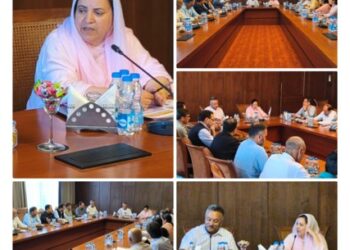Sakeena Itoo interacts with Himachal Pradesh Education Minister at Sgr