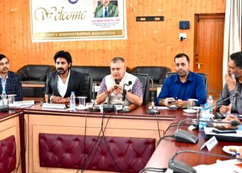 Census 2027 : Amit Sharma reviews preparedness, progress of House Listing Operations in Baramulla